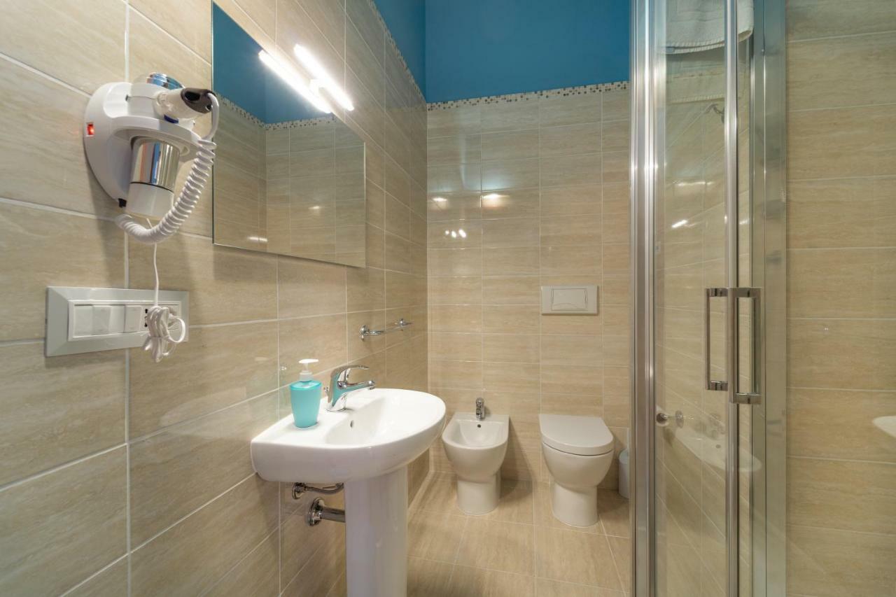 Budget Rooms Carbonazzi 17 Cagliari Exterior foto